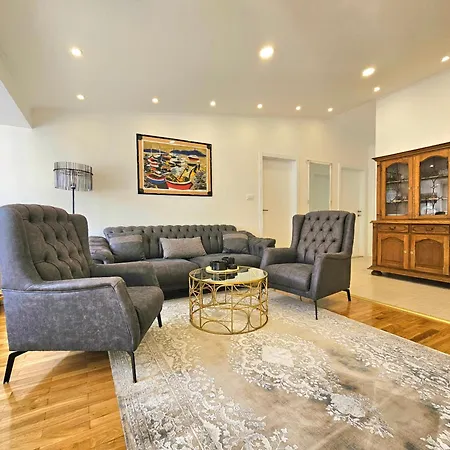Premeru A6 Apartman