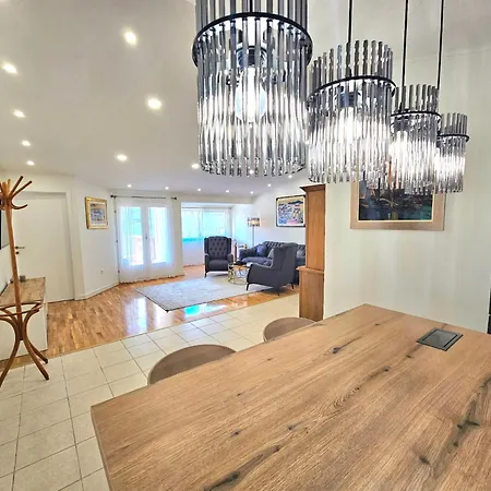 Premeru A6 Apartament