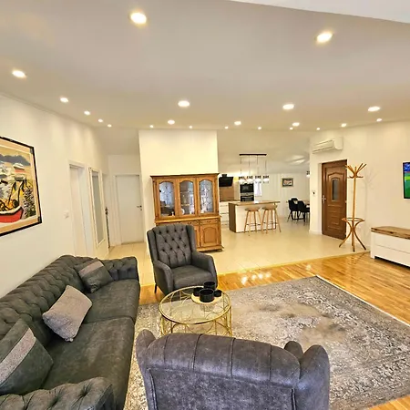 Premeru A6 * Makarska